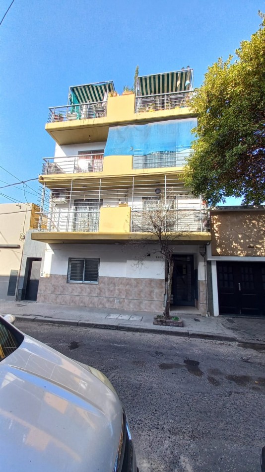 Pje San Carlos 3673 ( San Nicolas 1000)
