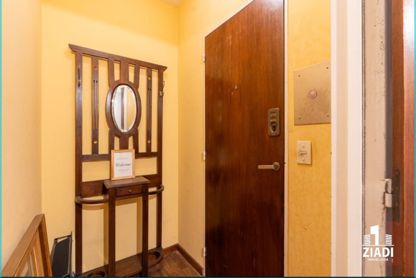 Departamento de 3 dormitorios con amplio patio y quincho propio