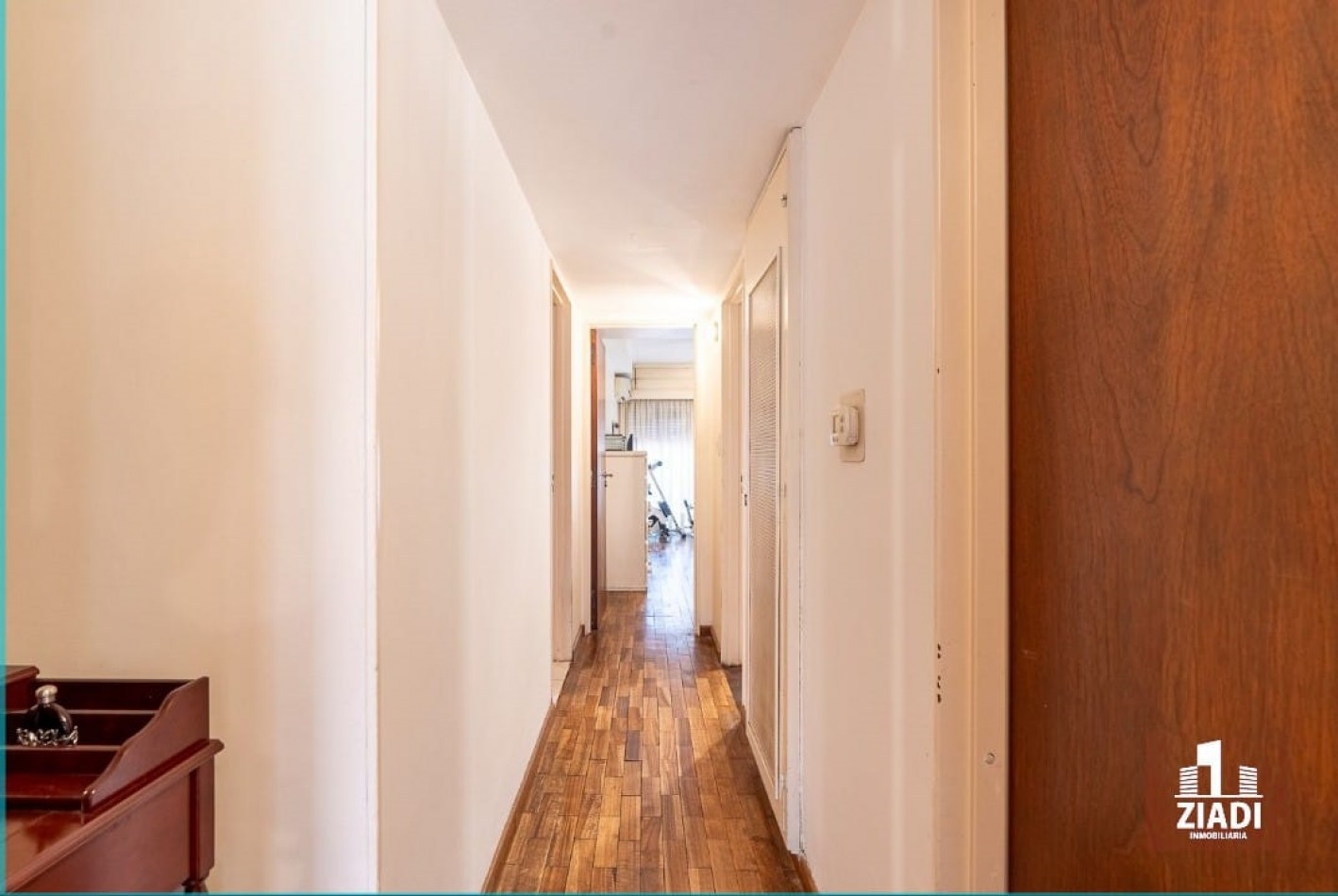 Departamento de 3 dormitorios con amplio patio y quincho propio