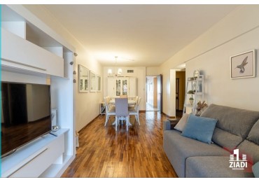 Departamento de 3 dormitorios con amplio patio y quincho propio